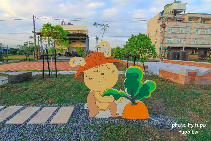 馬興藥草植物園區,彰化新打卡點：旋轉吧~木馬！帶著三五好友一起來嬉遊(IG打卡超口愛)~秀水免費景點