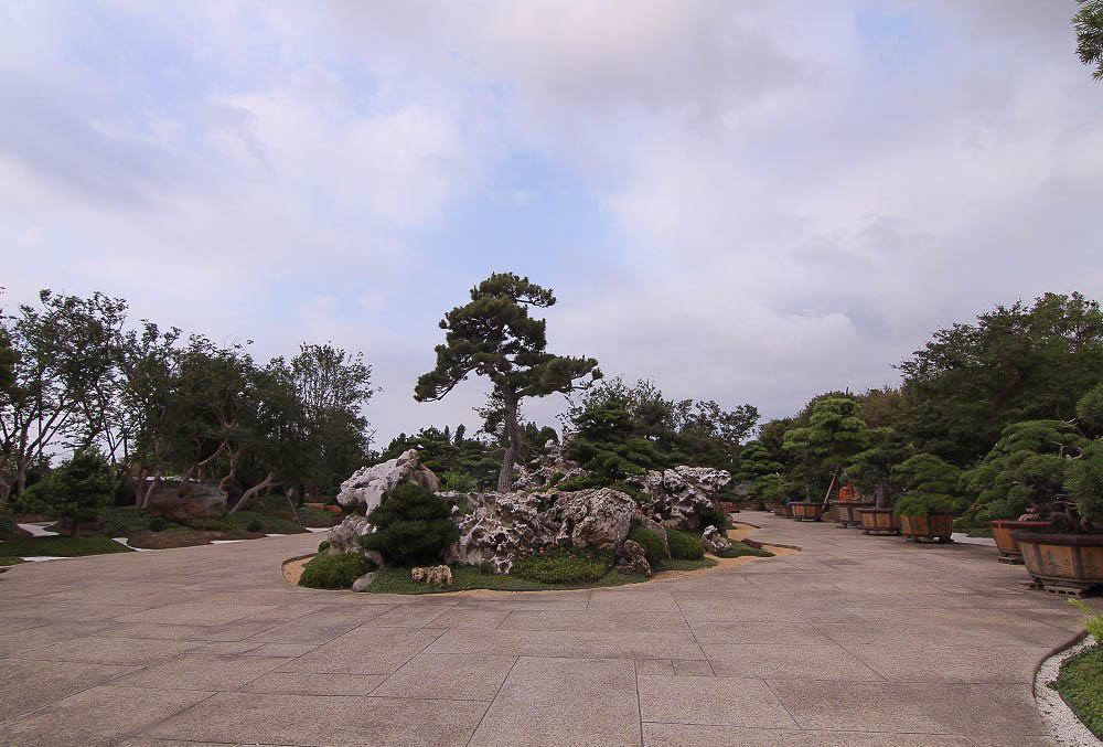 彰化田尾《台灣銘園庭園美術館：迷你版兼六園～免出國就可以享受日式庭院風：池塘倒影.綠意盎然~