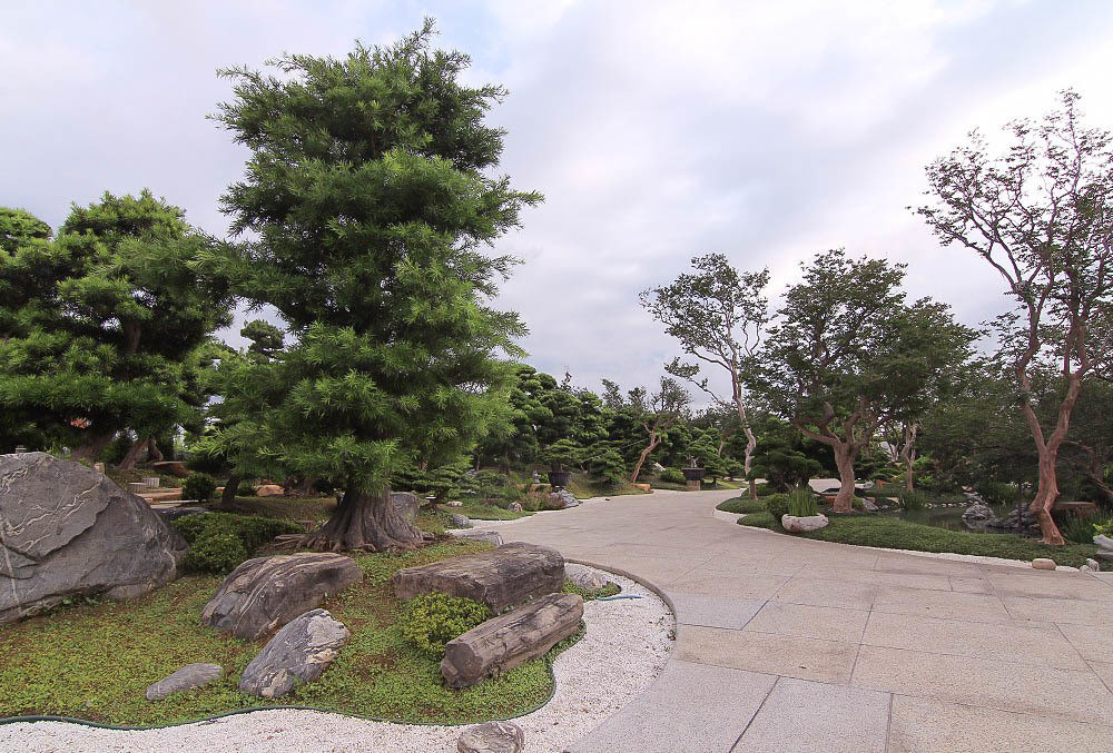 彰化田尾《台灣銘園庭園美術館：迷你版兼六園～免出國就可以享受日式庭院風：池塘倒影.綠意盎然~