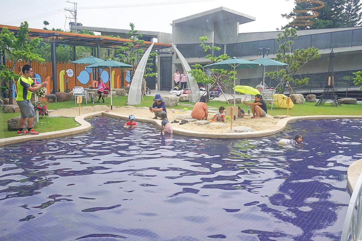 彰化景點》水銡利廚衛生活村觀光工廠，全台灣最大水龍頭，可以玩沙玩水的親子景點，限時免門票優惠。