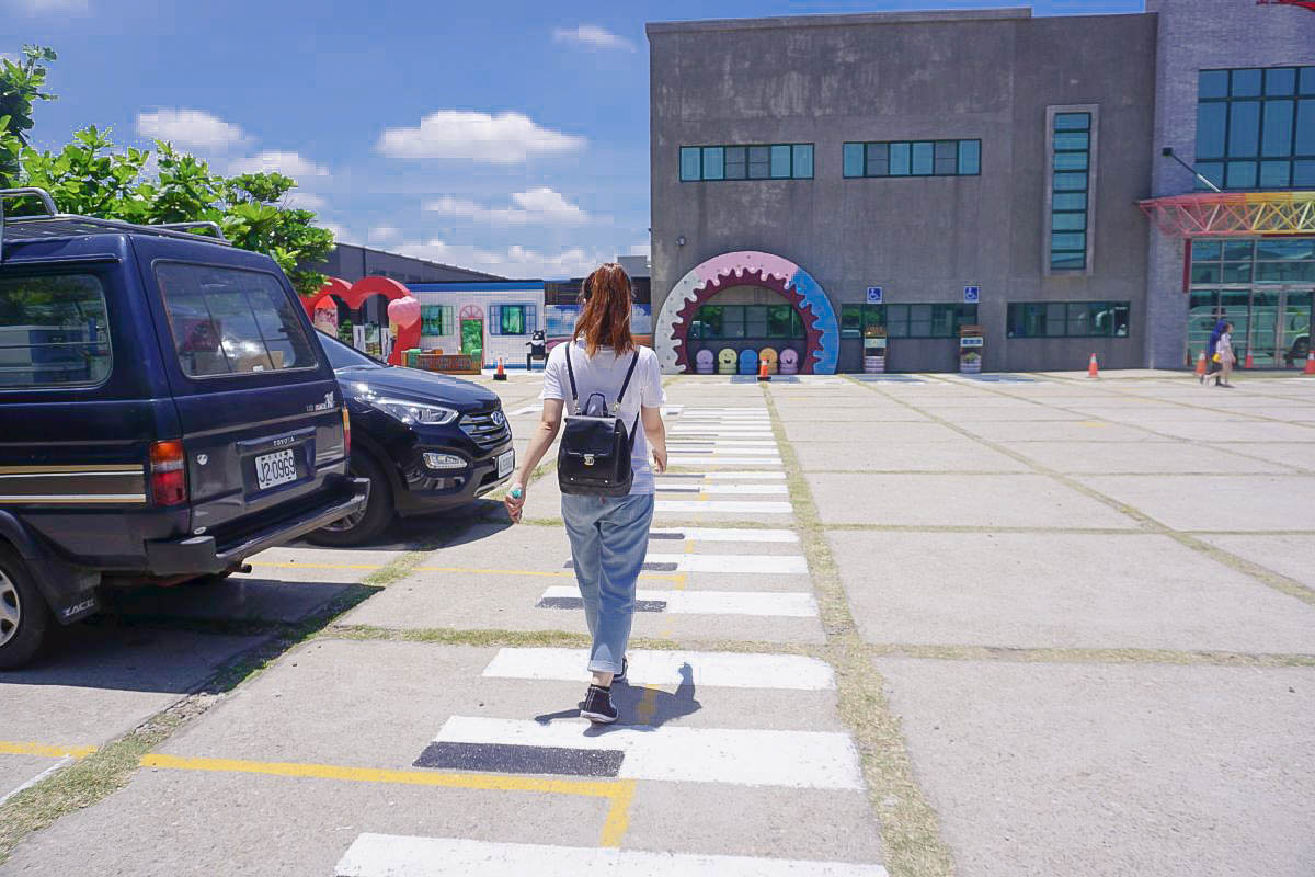 彰化鹿港景點》緞帶王觀光工廠，免門票親子景點，亞洲最大的緞帶博物館、免費DIY