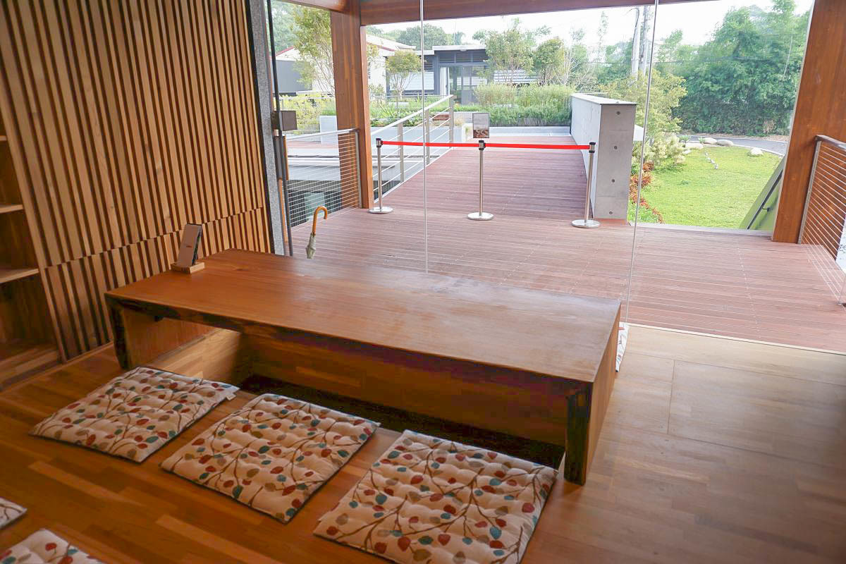 台中石岡餐廳｜OnOnNature農食住實驗場：大大的落地窗、木質裝潢、低溫熟成餐點，還能體驗日式木屋住宿呢！