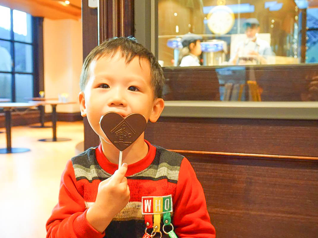 南投埔里｜妮娜巧克力夢想城堡～童話世界裡的歐式城堡：一起製作巧克力、小朋友DIY，十多種口味冰淇淋，超殺底片景點。