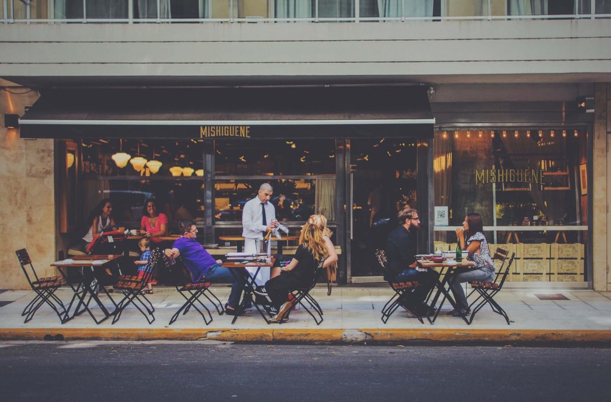 延伸閱讀：Hanging Out in Buenos Aires – Finding the Best Outdoor Cafes Around the City