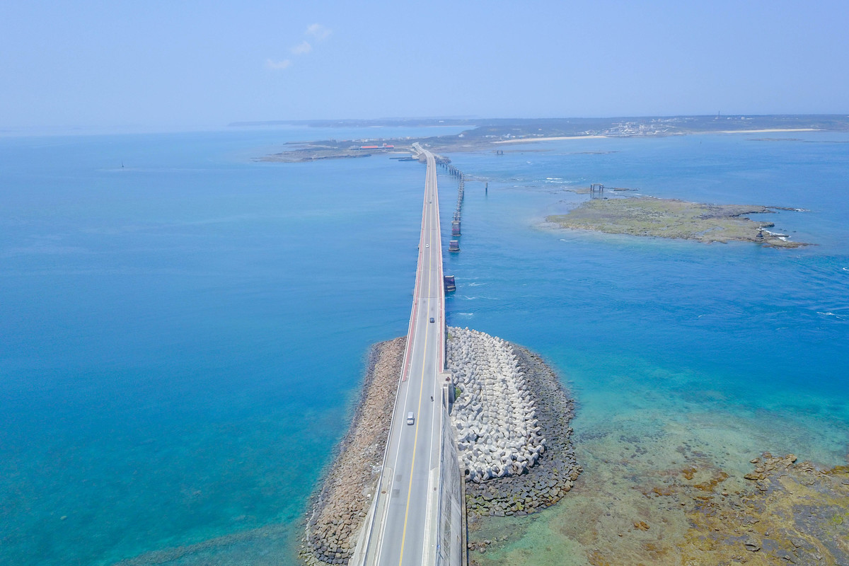 澎湖景點》澎湖跨海大橋～橫跨海上的大橋，白沙西嶼兩島之間全長2494公尺，舊橋就在旁邊 @小腹婆大世界