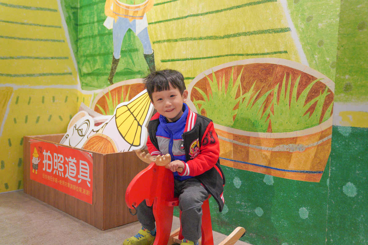 彰化親子景點》台灣穀堡：過年限定兒童樂園只有五天‼ 大型氣墊溜滑梯、射箭、兒童高爾夫、親子DIY，一票玩到底還可折親子DIY