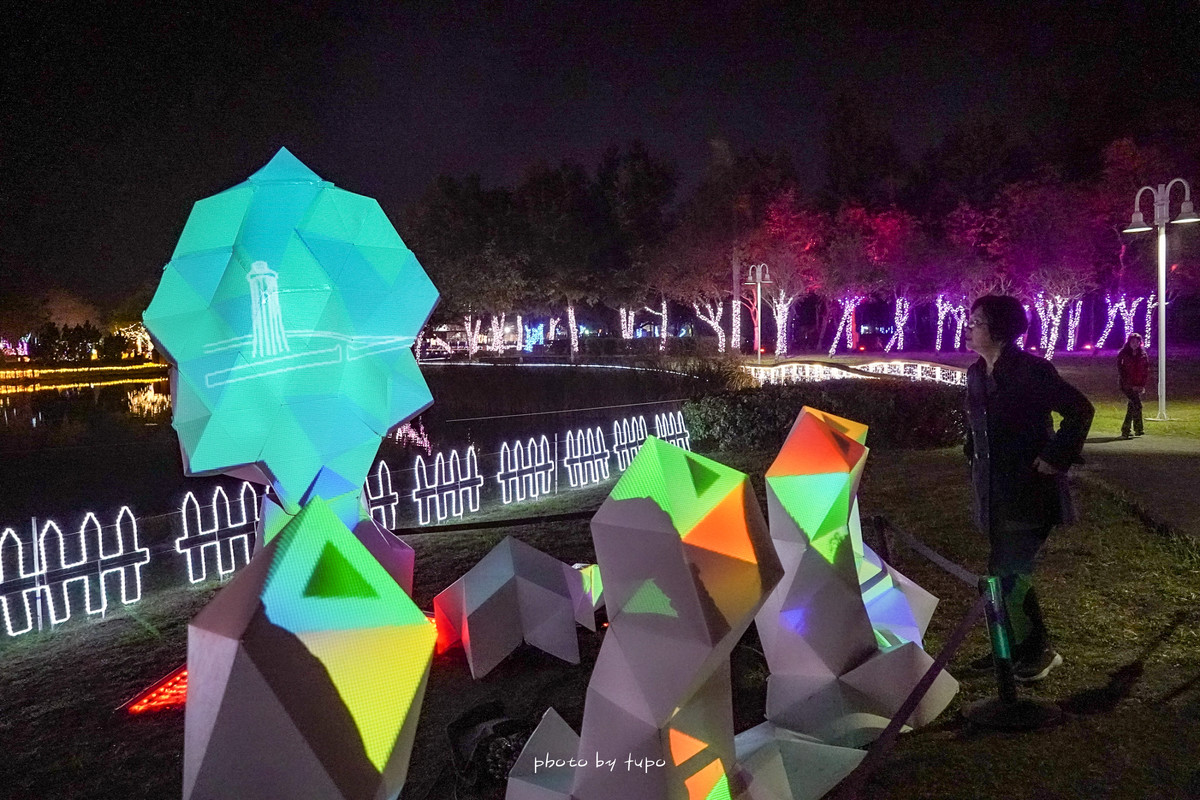 美炸‼ 2020花在彰化推出首場花影水舞燈(彰化溪州公園)、水舞時間、夜間點燈、活動時間、親子市集、園區地圖，過年就是要去彰化玩～