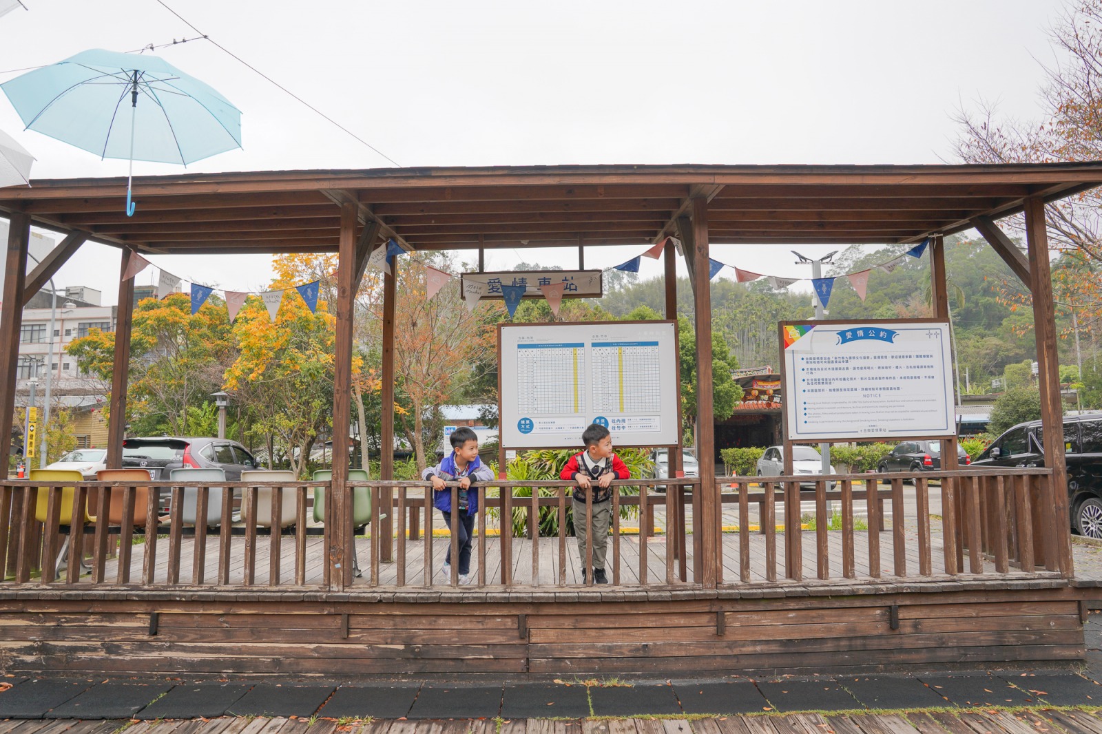 新竹景點》內灣合興車站:在鐵道遇上愛,復古車站,藍皮普快列車,愛情溜滑梯,好拍照的免費景點