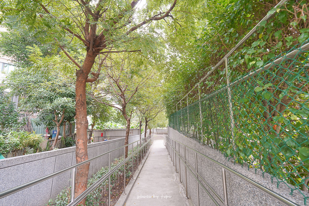 板橋親子景點》富貴綠地公園，超可愛小小兵溜滑梯