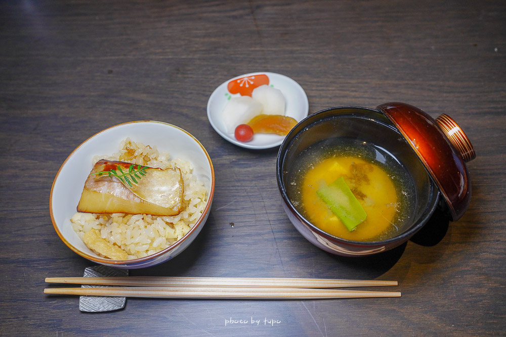 虹夕諾雅谷關晚餐，享受美酒的日本會席料理，每一道都是下酒菜，最新菜單菜色價位