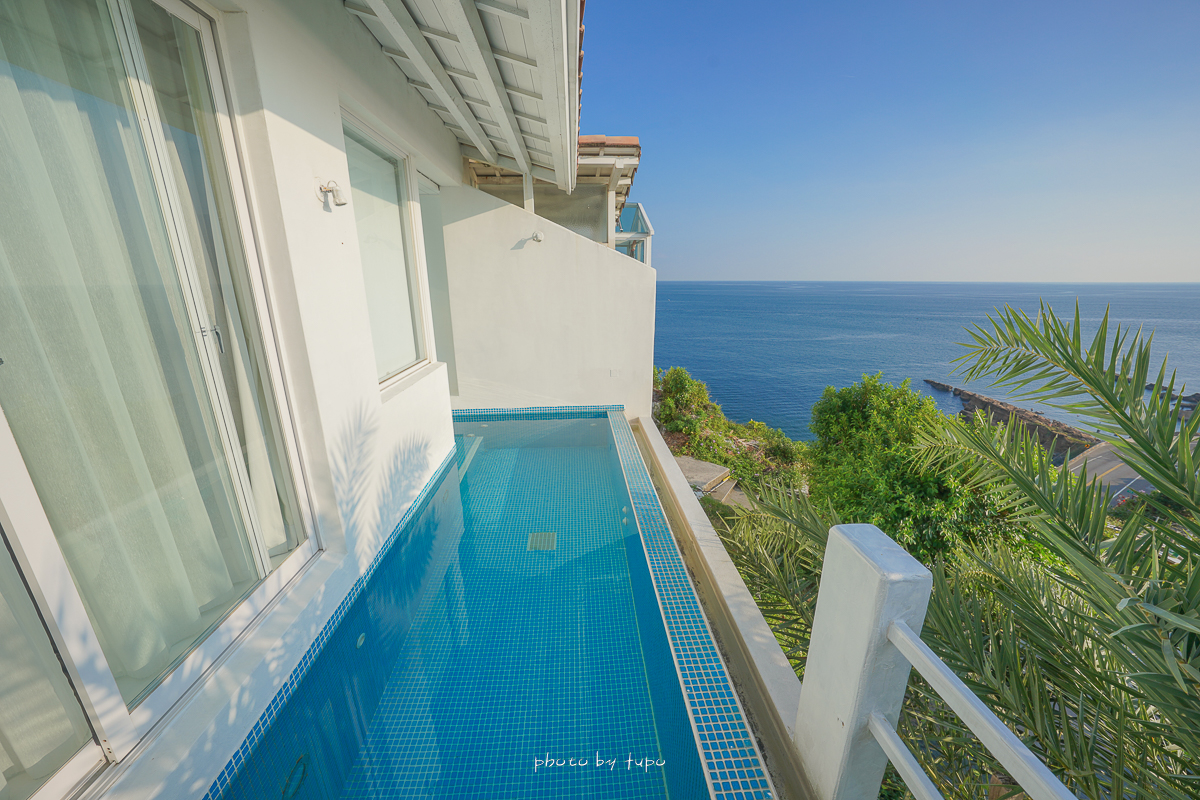 北海岸海景住宿「Greek Villa 小希臘民宿」每間房都有海景泳池、下午茶和早餐