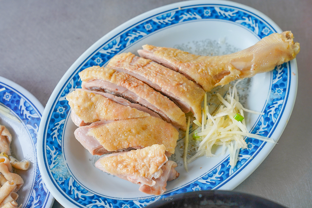 雲林北港美食》李記鴨肉羹，在地經營40年老店，帶著鍋氣的鴨肉羹好吃，菜單價位