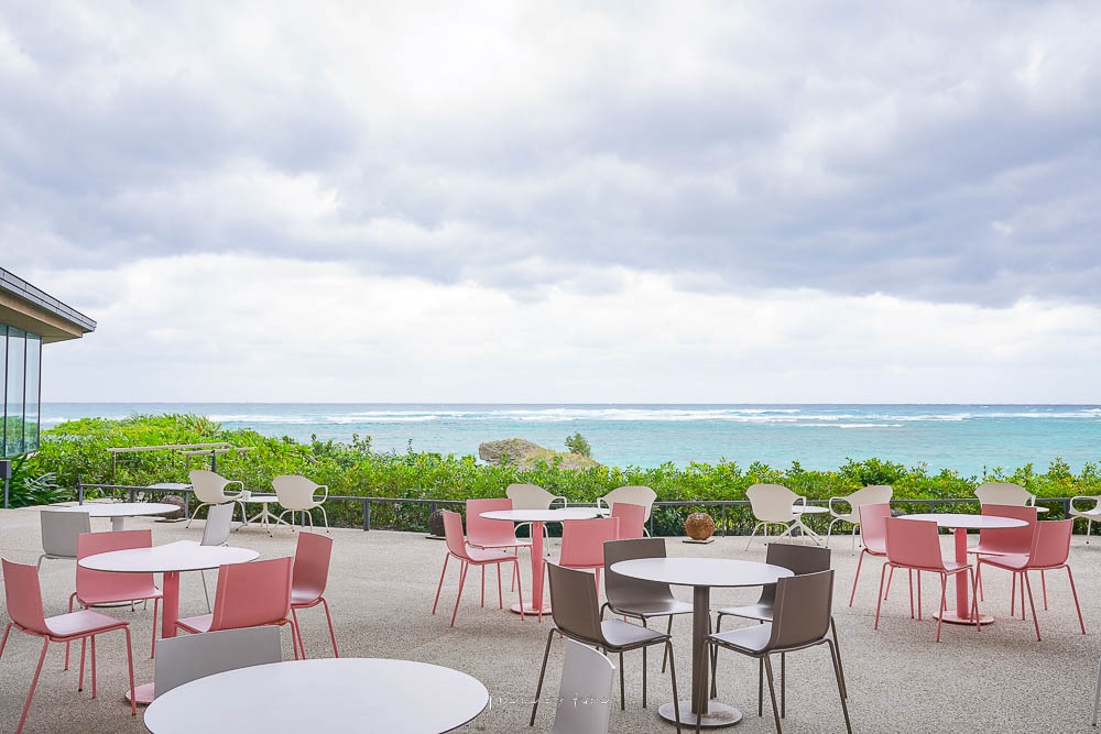 沖繩最新海景咖啡廳》星野集團Banta Cafe，規模最大的海景咖啡廳，四種海景座位、菜單價位