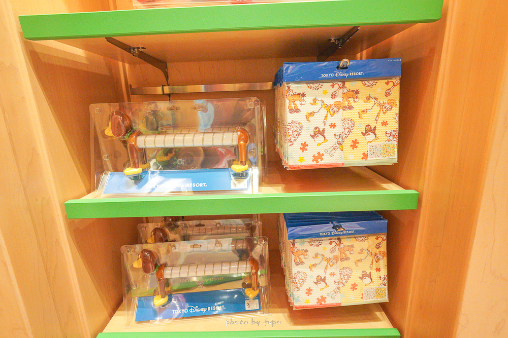 東京迪士尼玩具總動員飯店二樓商店》禮品行星，玩具總動員紀念品店、限定商品