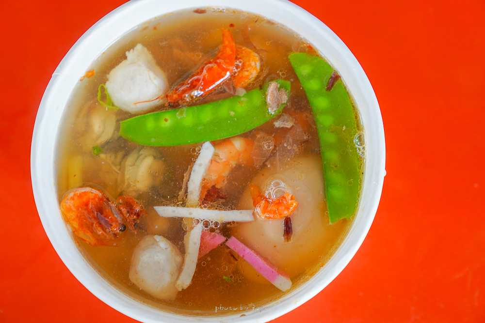 屏東東港美食》阿卿姐飯湯，在地人的特色早午餐，真材實料的海鮮飯湯一碗60元