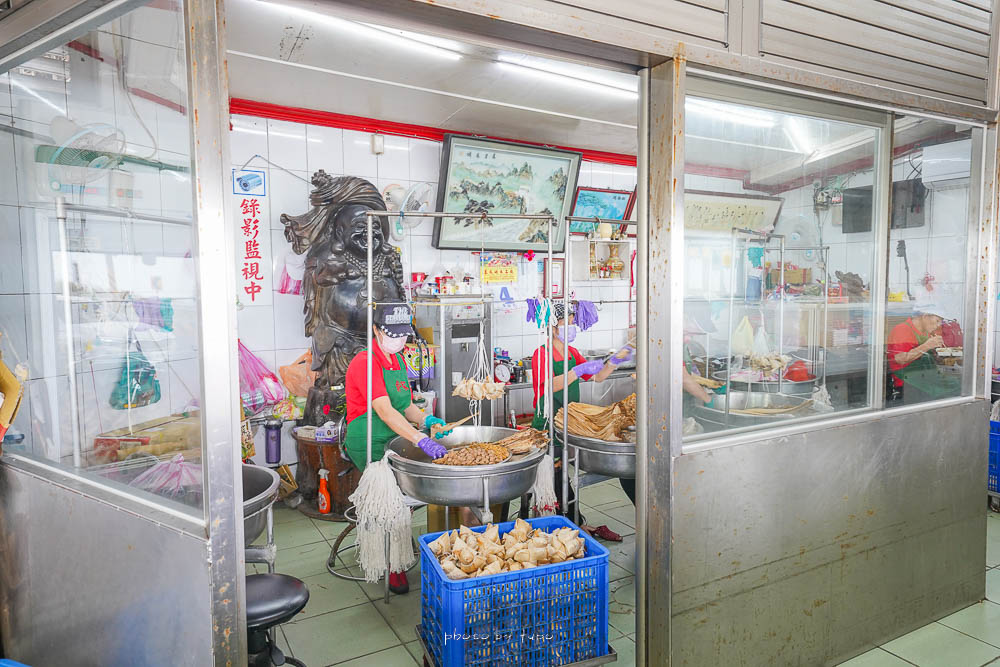 石門肉粽》俞家肉粽，24小時營業的台灣最北邊肉粽，必吃小肉粽