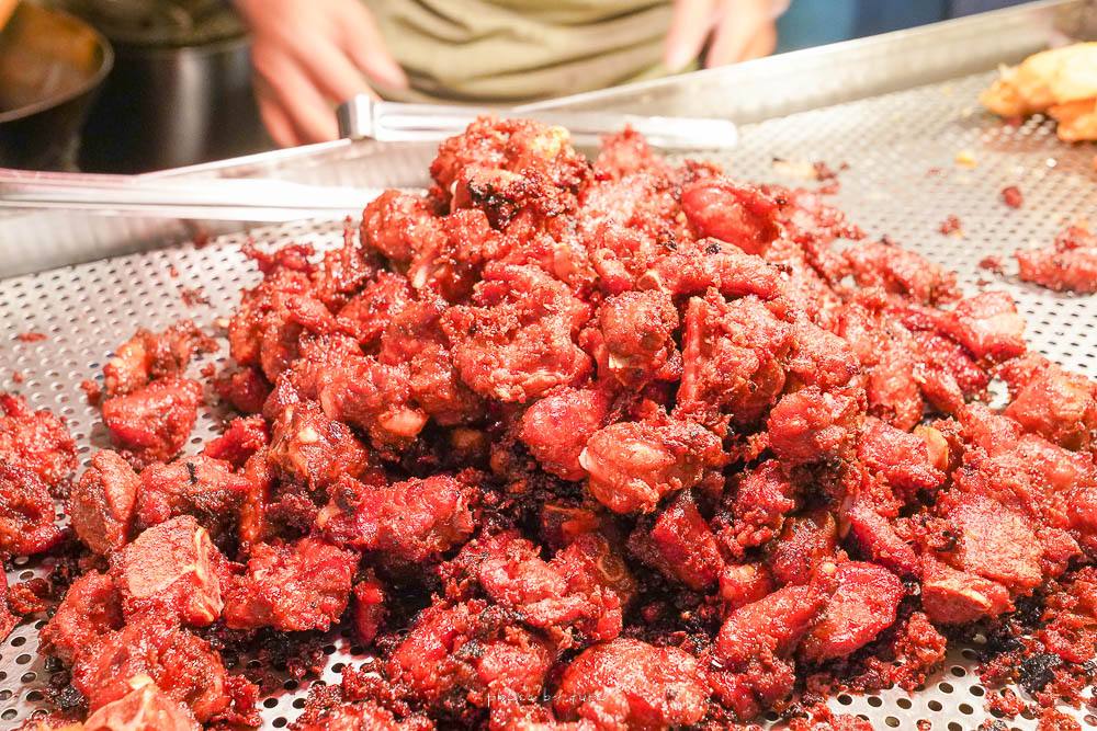 高雄外帶羊肉爐》內惟市場劉家肉粽羊肉爐，賣了超過40年的冬季限定秒殺羊肉爐