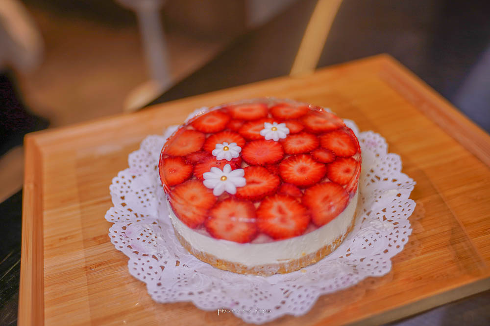 彰化隱藏版甜點|Rose Story 玫瑰故事手作甜點間,草莓凍凍生乳酪蛋糕
