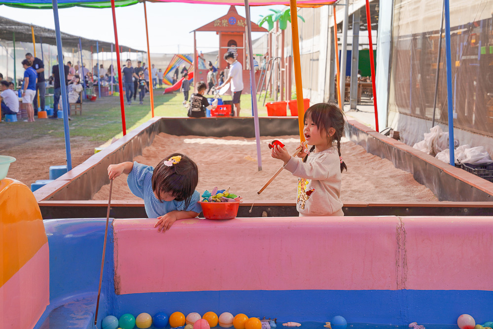 彰化玩水烤肉景點》樂採果溫室農場開園囉!超好玩的農場樂園,最新小小農夫DIY.划船玩水.炸物拼盤.玩到不想回家！
