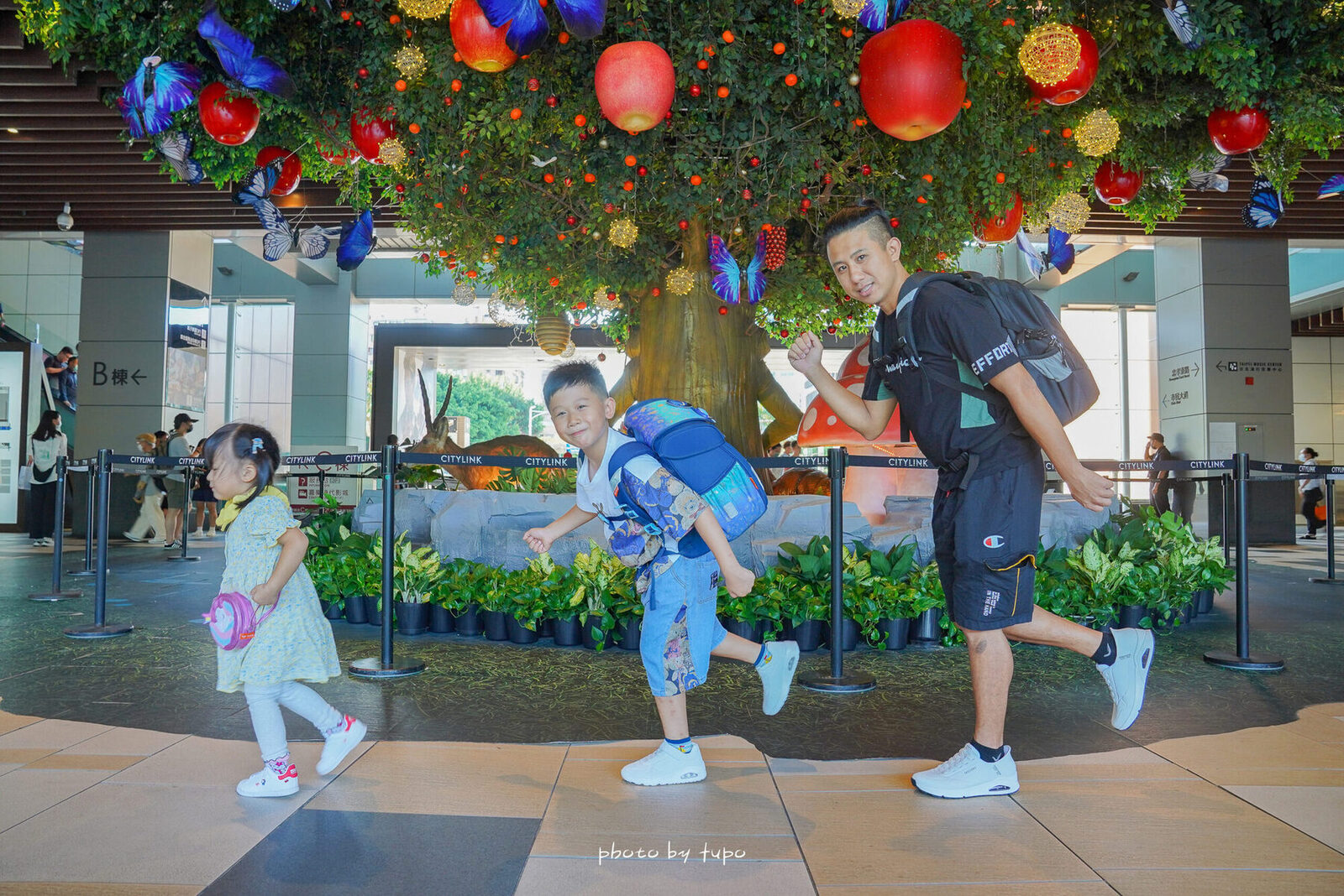 南投玩水住宿【雅薇時尚精品旅館】房間裡就有戲水池、KTV,2~4人就可以包場包棟,暑假不加價 南投玩水住宿【雅薇時尚精品旅館】房間裡就有戲水池、KTV,2~4人就可以包場包棟,暑假不加價