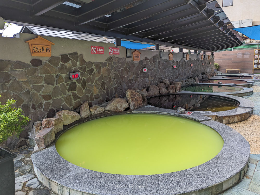 宜蘭「川湯春天溫泉飯店旗艦店」暢玩電動車、SPA露天風呂、滑水道、戲水區，早餐可以吃到1:00 @小腹婆大世界