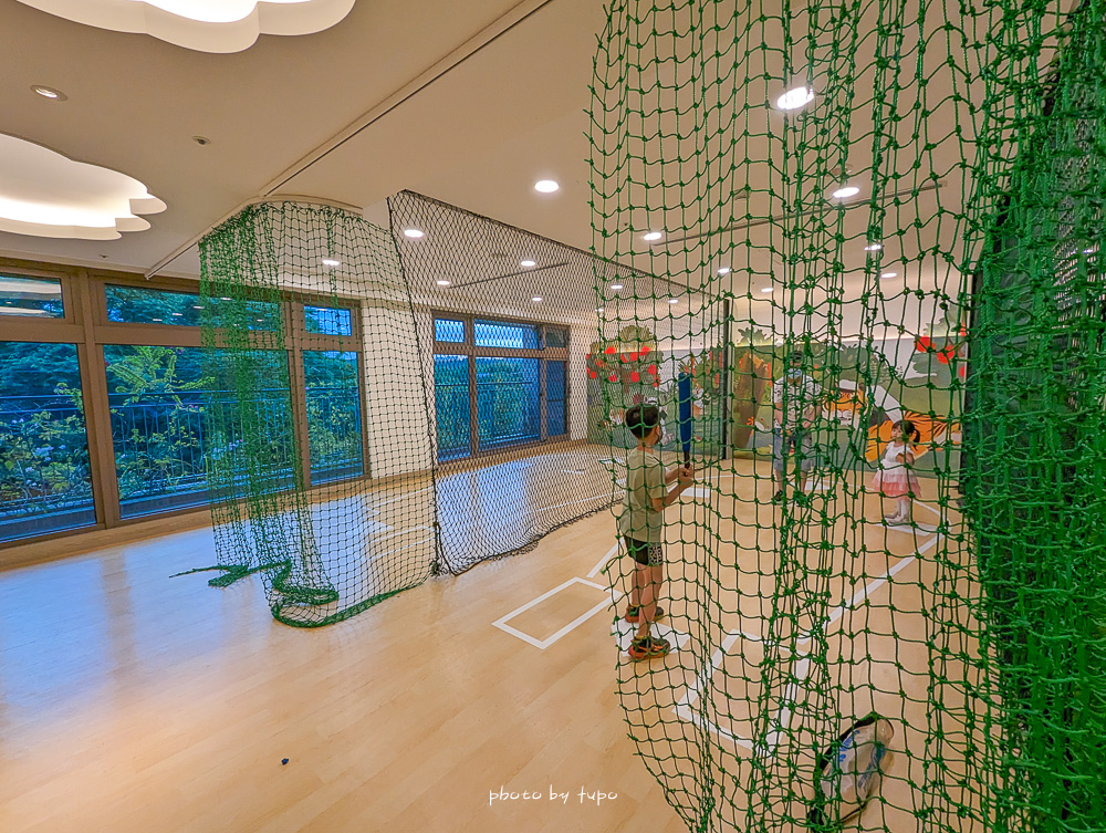 桃園「名人堂花園大飯店」超好玩桃園親子飯店、全台灣唯一以棒球及史努比為主題的渡假飯店，暢遊棒球名人堂