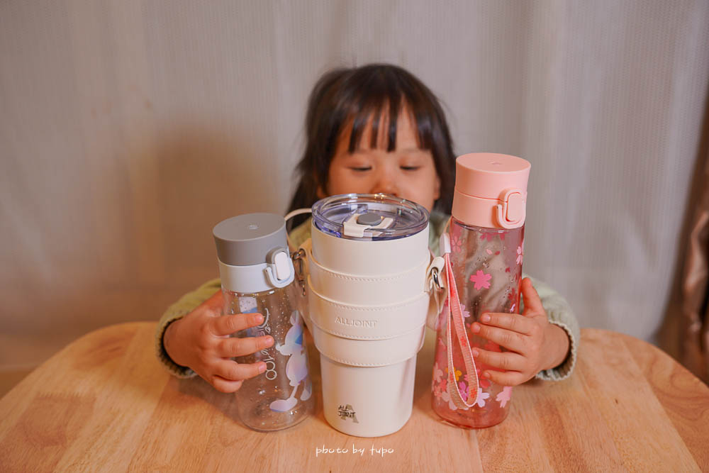 2024必買兒童水壺「迪士尼水壺」CP值超高小朋友水壺推薦、冰霸杯推薦、喝水的優點