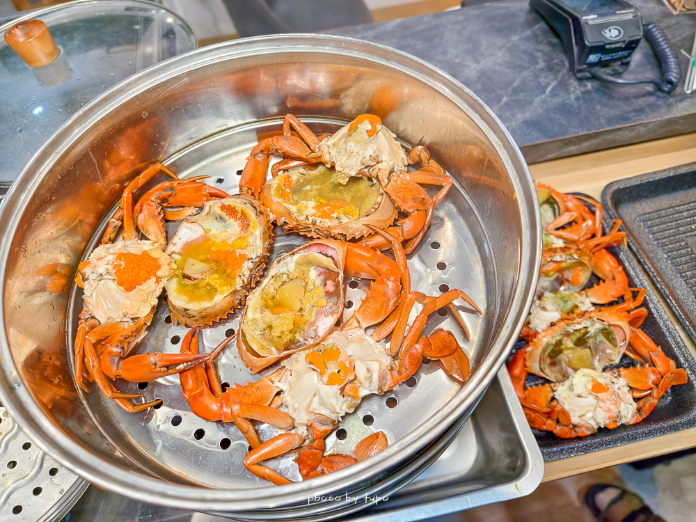 汐止螃蟹「灃川生鮮市集」隱藏版饕客代客料理，滿滿蟹黃螃蟹只要2xx元，專人處理好超方便! @小腹婆大世界