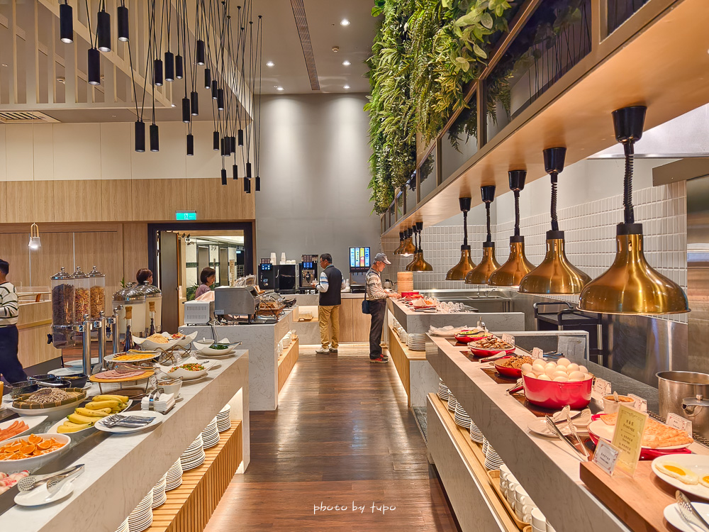 2024最新新竹親子飯店「新竹福華大飯店」全新改版親子設施、文青風格房型，走路就可到城隍廟吃美食