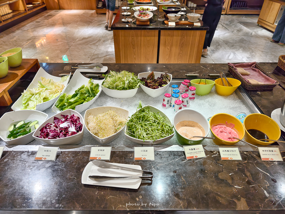 苗栗溫泉飯店推薦｜享沐時光莊園渡假酒店 700坪露天溫泉、每房大浴池，一泊二食最新火鍋晚餐與宵夜｜早餐菜色分享