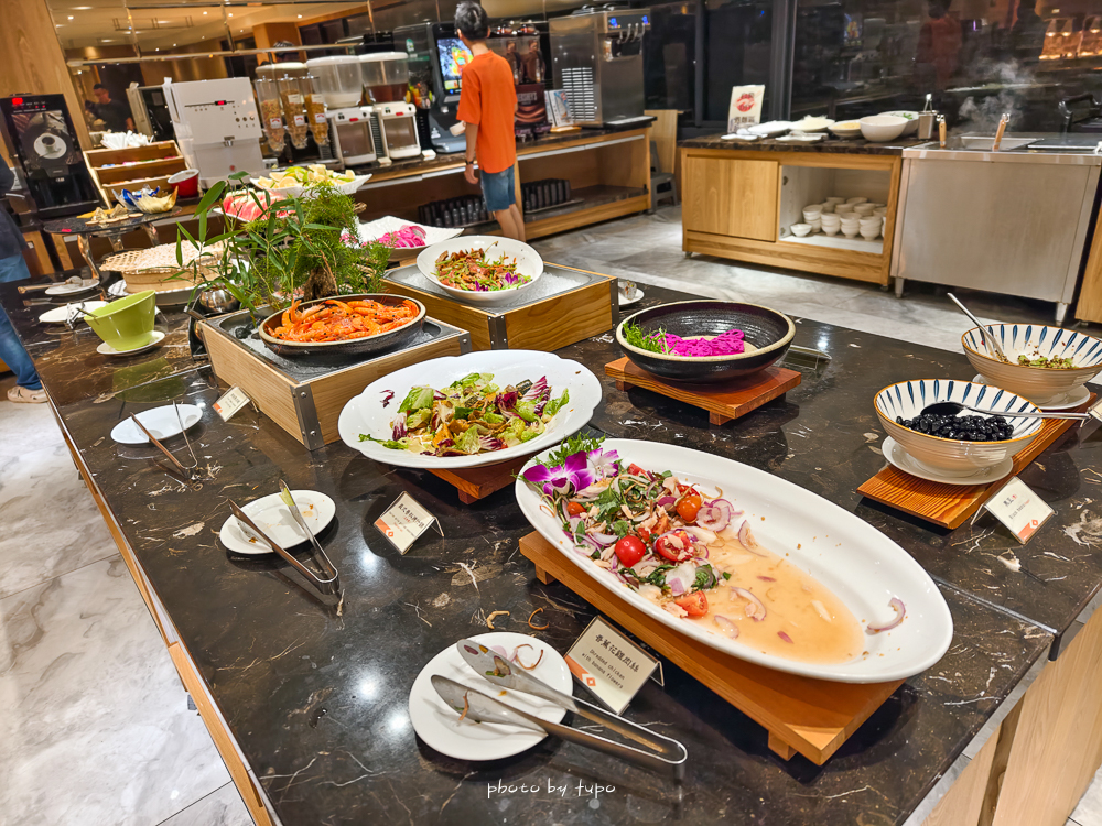 苗栗溫泉飯店推薦｜享沐時光莊園渡假酒店 700坪露天溫泉、每房大浴池，一泊二食最新火鍋晚餐與宵夜｜早餐菜色分享