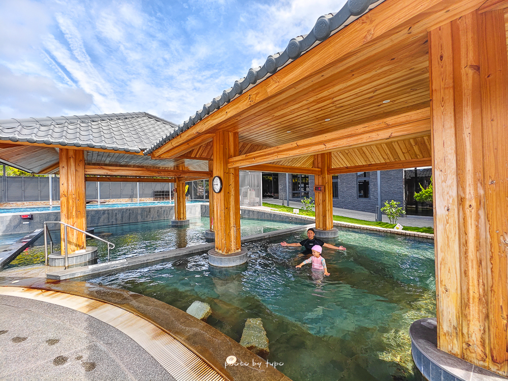 苗栗溫泉飯店推薦｜享沐時光莊園渡假酒店 700坪露天溫泉、每房大浴池，一泊二食最新火鍋晚餐與宵夜｜早餐菜色分享