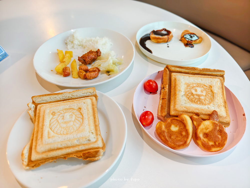 【2025高雄親子飯店推薦】華園大飯店草衙館｜SKM Park旁、含鈴鹿賽道樂園門票，高CP值$2XXX起，親子住宿首選！