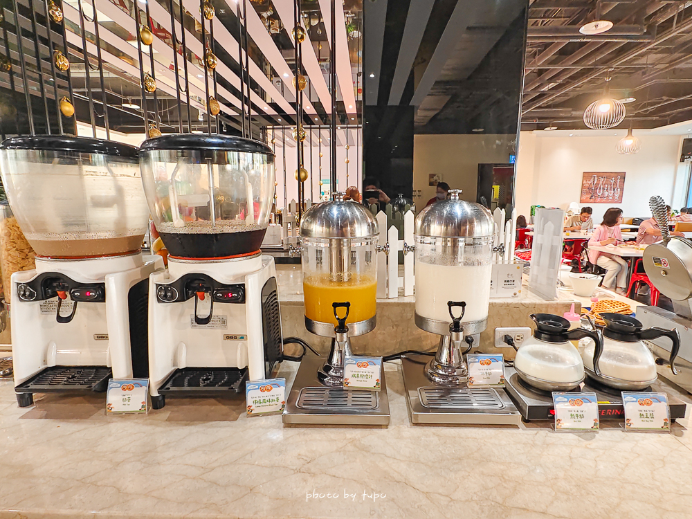 【2025高雄親子飯店推薦】華園大飯店草衙館｜SKM Park旁、含鈴鹿賽道樂園門票，高CP值$2XXX起，親子住宿首選！