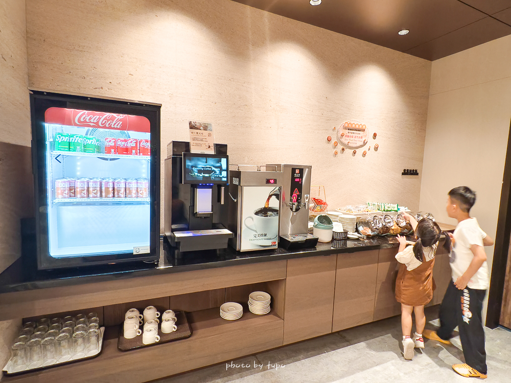 【台南親子飯店推薦】小腹婆帶小屁桃小太陽入住台南晶盈親旅大酒店！超大兒童遊戲室＋免費點心吧，暑假親子旅行首選
