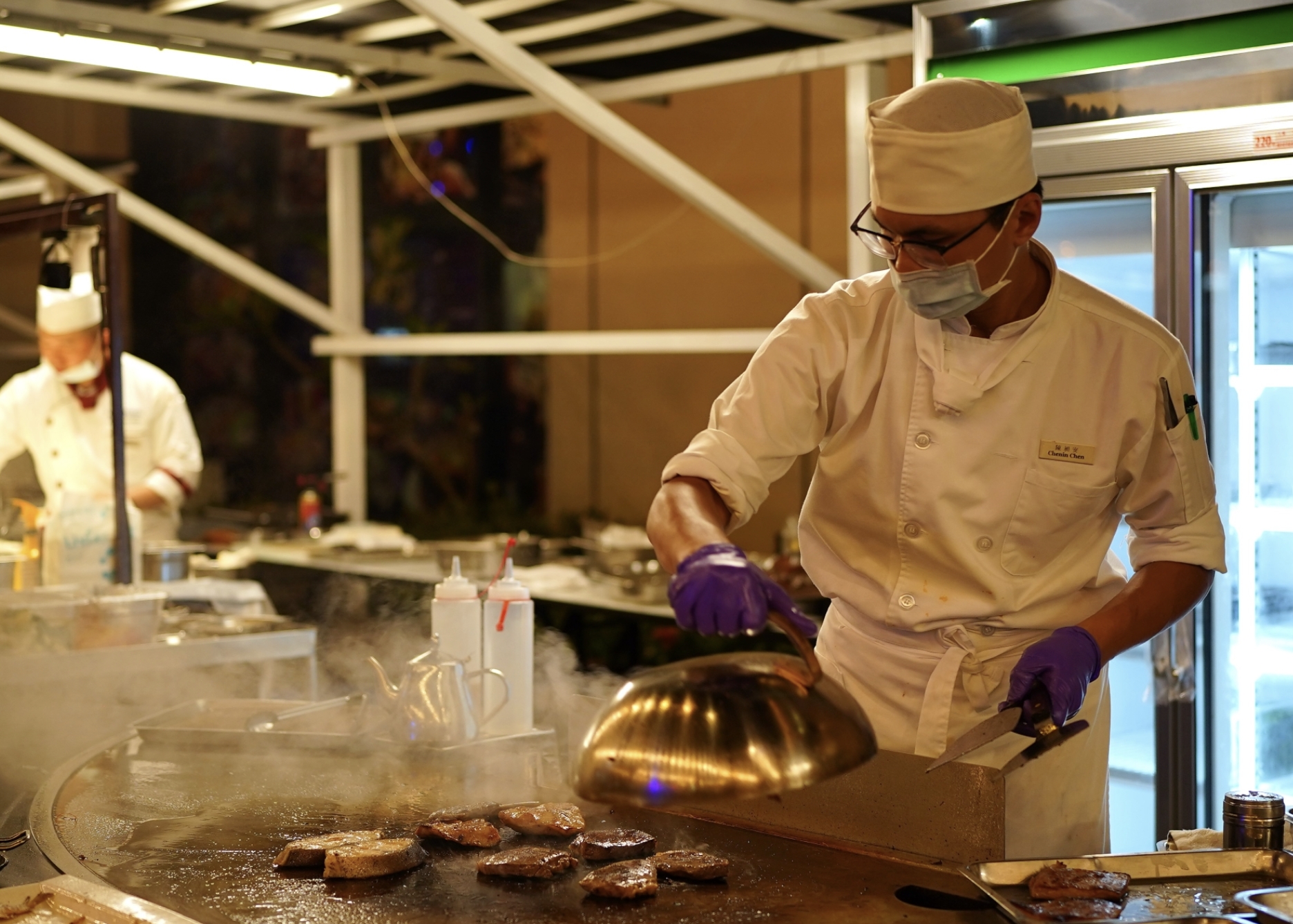 2025首檔澎湖喜來登酒店團購，夏季三天兩夜離島最chill最美飯店，一晚只要$3xxx起，限定版戶外自助鐵板燒、澎湃Buffet，海景無邊際泳池、親子遊戲區、體驗活動…