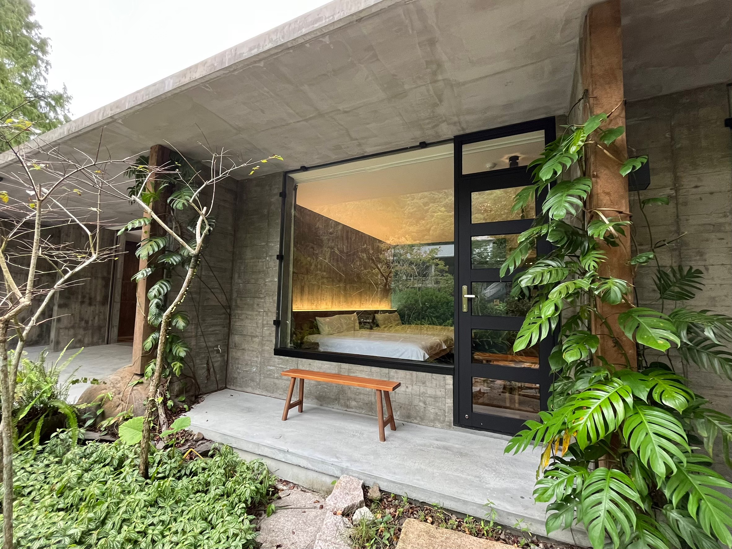 宜蘭農場住宿|三富休閒農場-紫森林旅宿,一年效期住宿券(2025最新優惠),有趣的夜間體驗,螢火蟲,餵魚,玩水,採柚子