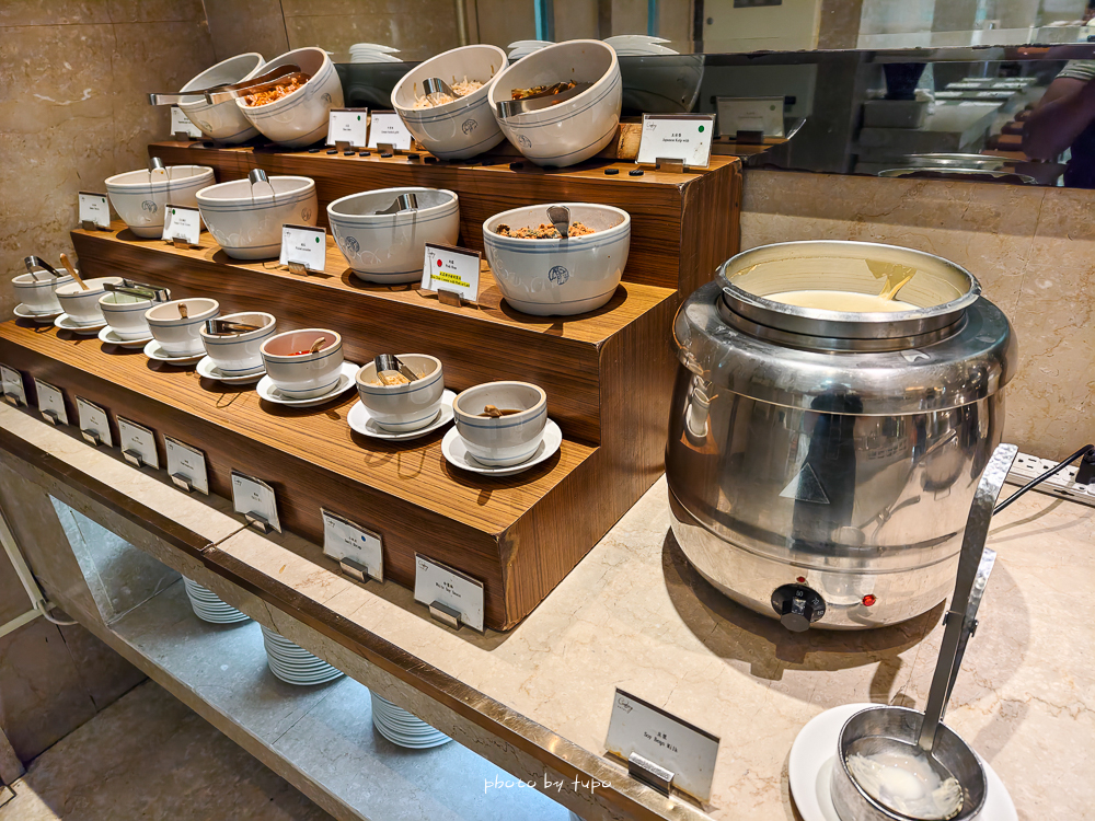 【台東知本金聯世紀酒店】溫泉飯店快閃優惠｜全新泳池＆遊戲區，好愛滿版山景房，送兩位孩童入住再享延退！
