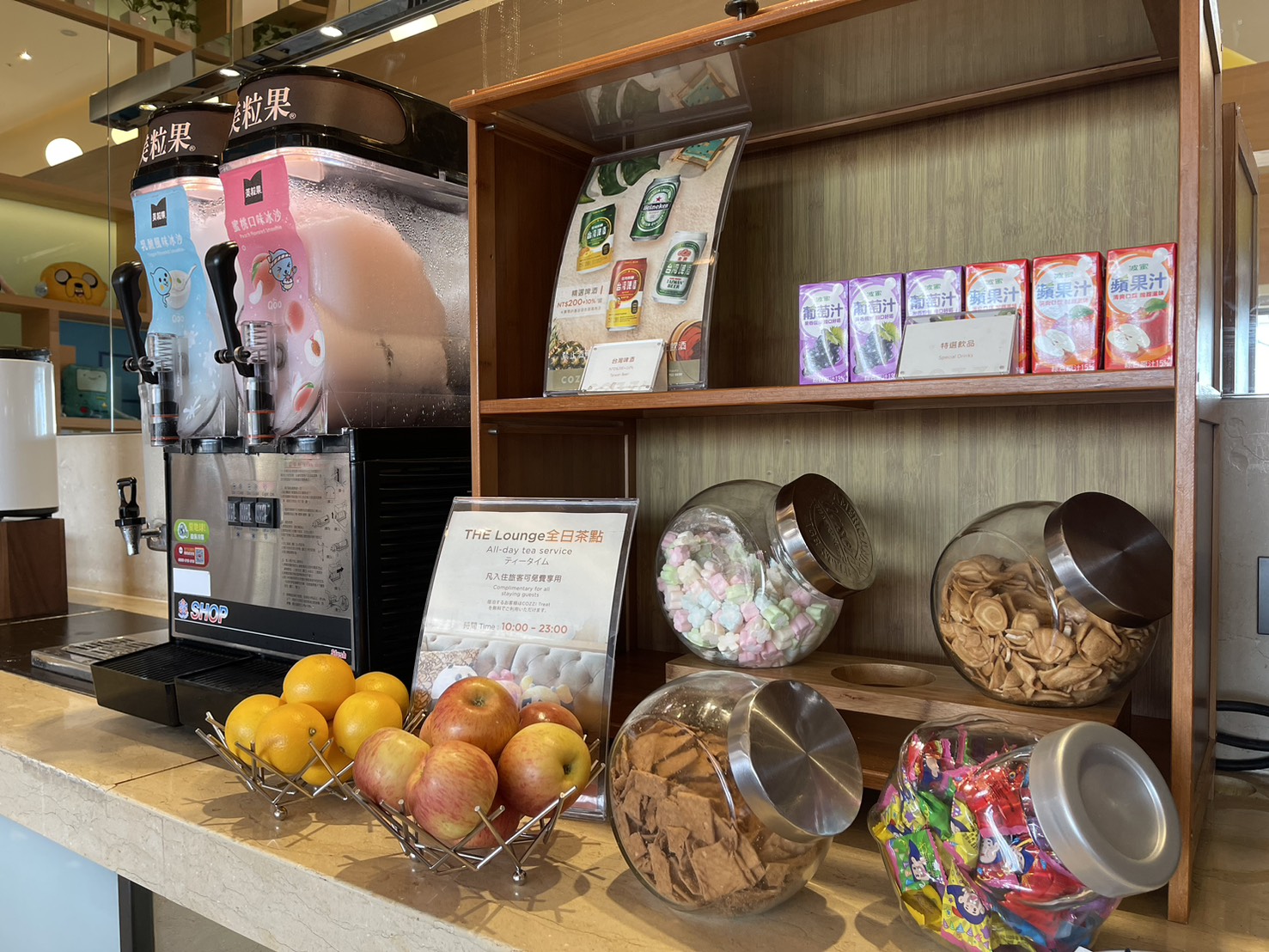 台南親子飯店推薦｜和逸飯店台南西門館，全台唯一卡通主題飯店，玩沙玩水、小火車、電動車、室內遊戲區一次滿足