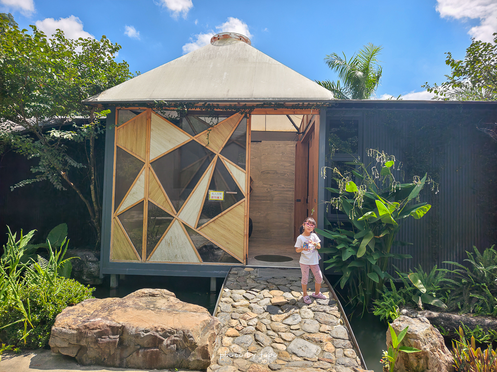 美暈!宜蘭【鳳梨屋水上莊園】水上森林住宿,房間開門可餵魚、最新動物區、還能體驗水桶划船! 美暈!宜蘭【鳳梨屋水上莊園】水上森林住宿,房間開門可餵魚、最新動物區、還能體驗水桶划船!
