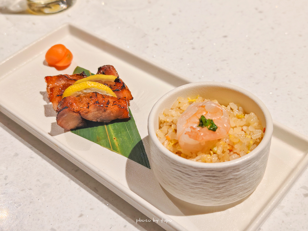 台南安平最新住宿「綉溪安平飯店」全台唯一沉浸式互動空間，大坪數設計房型配冠軍手沖咖啡，一泊四食快閃優惠