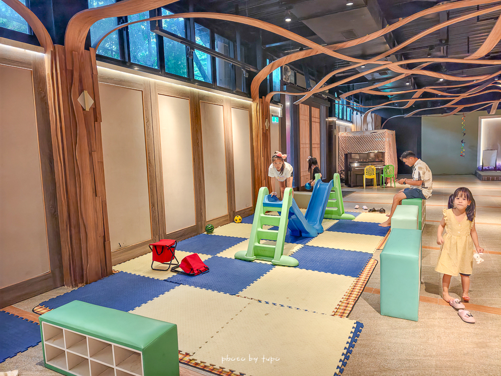 美暈!宜蘭【鳳梨屋水上莊園】水上森林住宿,房間開門可餵魚、最新動物區、還能體驗水桶划船! 美暈!宜蘭【鳳梨屋水上莊園】水上森林住宿,房間開門可餵魚、最新動物區、還能體驗水桶划船!