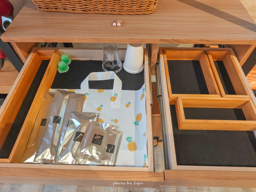 美暈!宜蘭【鳳梨屋水上莊園】水上森林住宿,房間開門可餵魚、最新動物區、還能體驗水桶划船! 美暈!宜蘭【鳳梨屋水上莊園】水上森林住宿,房間開門可餵魚、最新動物區、還能體驗水桶划船!