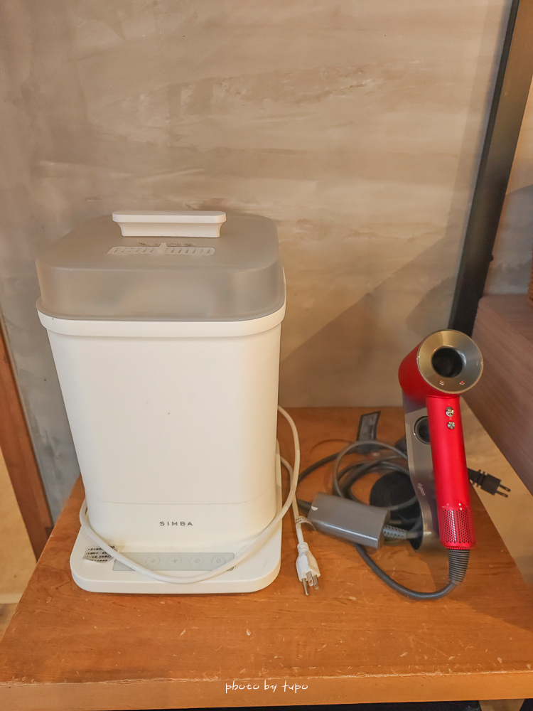 美暈!宜蘭【鳳梨屋水上莊園】水上森林住宿,房間開門可餵魚、最新動物區、還能體驗水桶划船! 美暈!宜蘭【鳳梨屋水上莊園】水上森林住宿,房間開門可餵魚、最新動物區、還能體驗水桶划船!