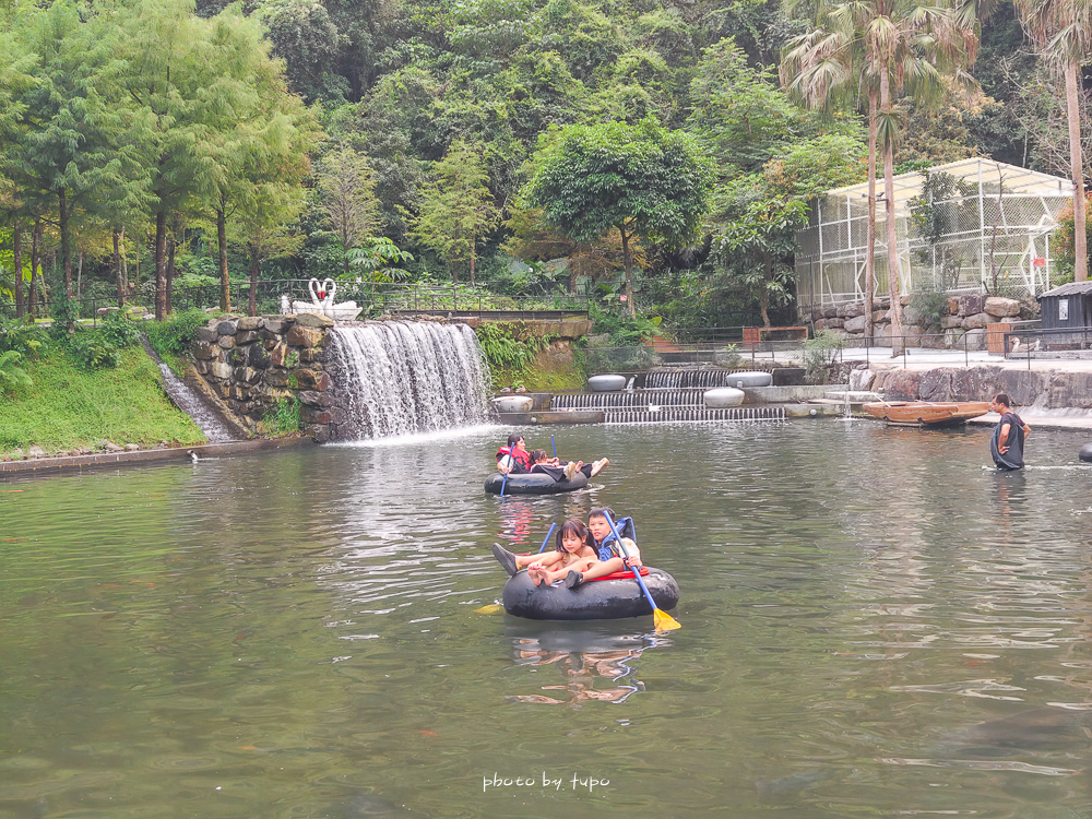 美暈!宜蘭【鳳梨屋水上莊園】水上森林住宿,房間開門可餵魚、最新動物區、還能體驗水桶划船! 美暈!宜蘭【鳳梨屋水上莊園】水上森林住宿,房間開門可餵魚、最新動物區、還能體驗水桶划船!