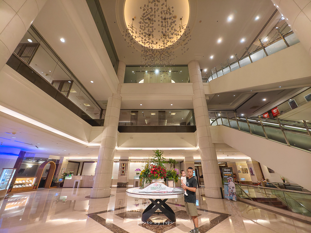 台南住宿推薦｜台南台糖長榮酒店最新住宿心得：親子友善、戶外泳池、近文化中心，CP值爆高！