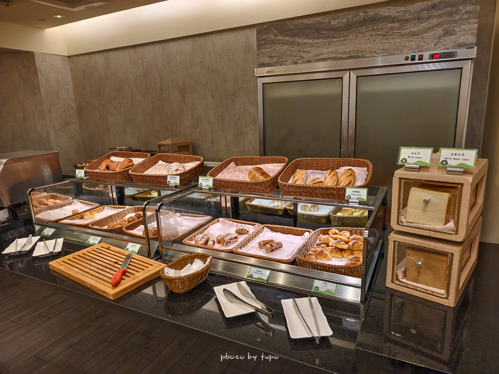 台南住宿推薦｜台南台糖長榮酒店最新住宿心得：親子友善、戶外泳池、近文化中心，CP值爆高！