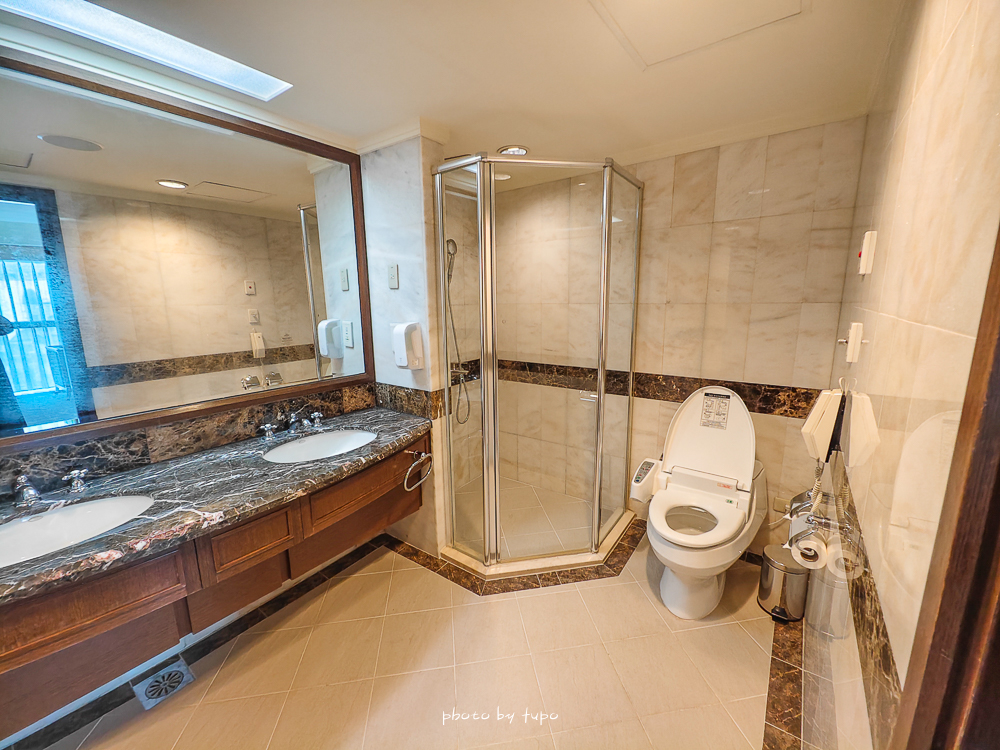 台南住宿推薦|台南台糖長榮酒店最新住宿心得:親子友善、戶外泳池、近文化中心,CP值爆高! 台南住宿推薦|台南台糖長榮酒店最新住宿心得:親子友善、戶外泳池、近文化中心,CP值爆高!