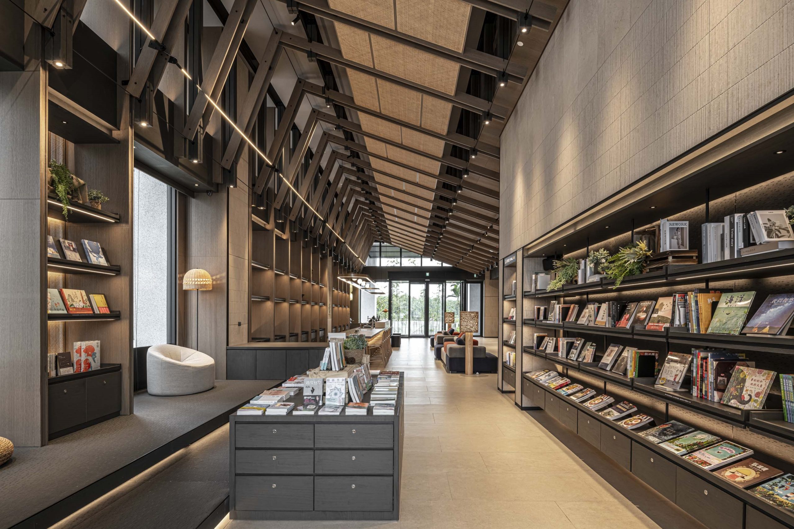 【2026 花蓮住宿推薦】煙波花蓮太魯閣 山闊館｜早午餐吃到 13:30、第三位免費住、寵物友善親子飯店