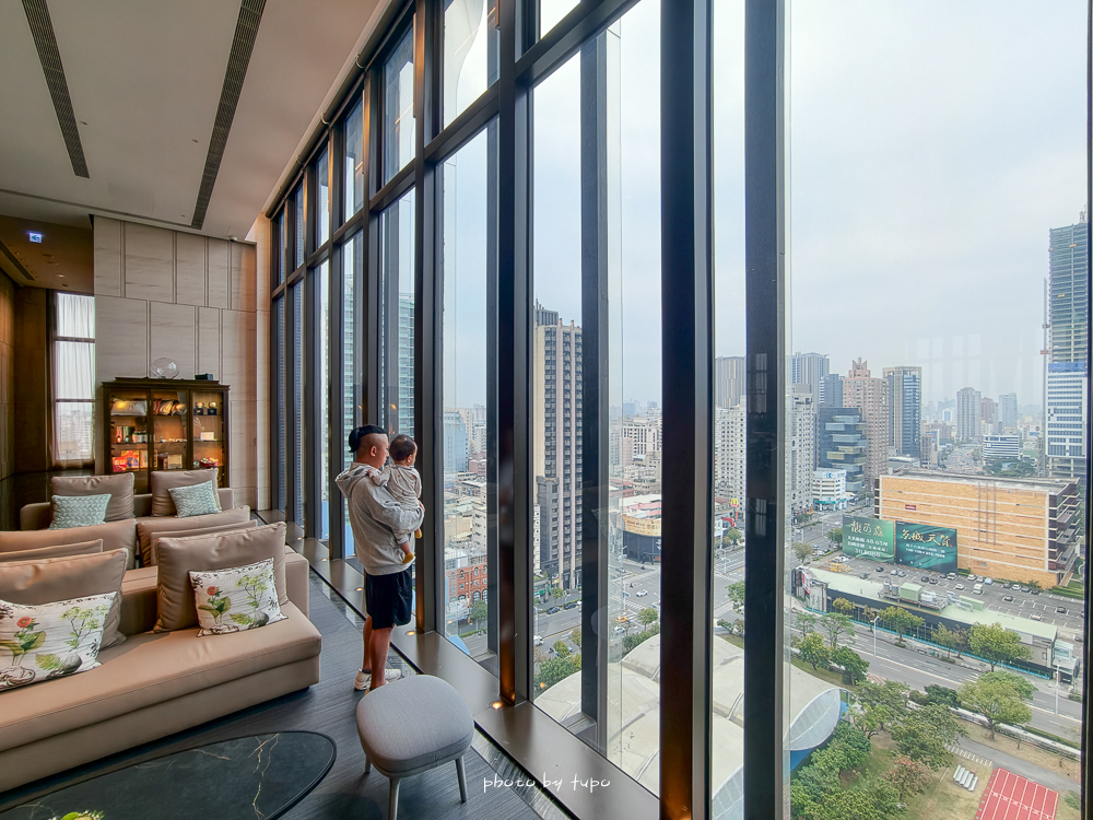 高雄 H2O Hotel 水京棧國際酒店評價|值得住嗎?超狂下午茶、京站會館菜色、透明泳池、房型、早餐牛排完整開箱 高雄 H2O Hotel 水京棧國際酒店評價|值得住嗎?超狂下午茶、京站會館菜色、透明泳池、房型、早餐牛排完整開箱